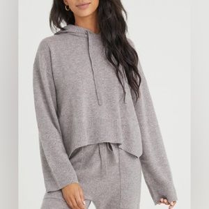 Bella Dahl NWOT 100% Cashmere Gray Hoodie Sweater Pullover Cropped M